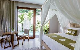 Daun Lebar Villas